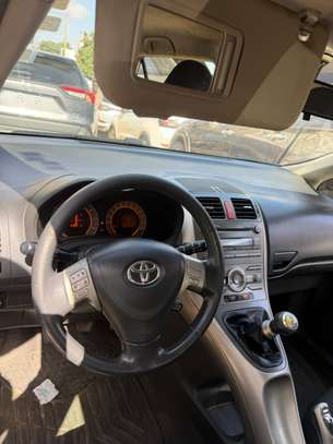 Toyota Auris image 3