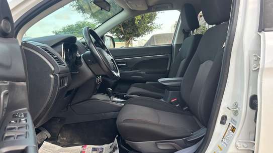 Mitsubishi rvr 2019 image 9