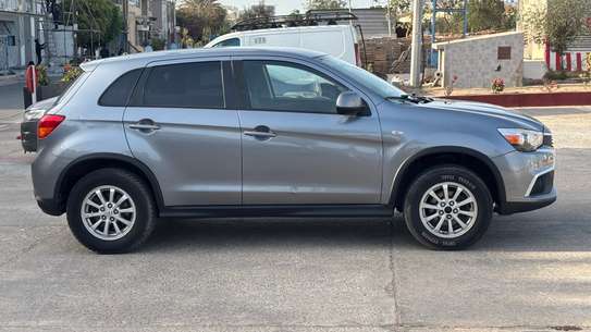 Mitsubishi rvr Venat 2016 image 3