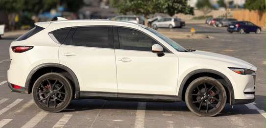 Mazda CX-5 2018 SUV Blanc fiable et élégant image 7