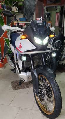 A vendre Honda Transalp 750cm3 image 6