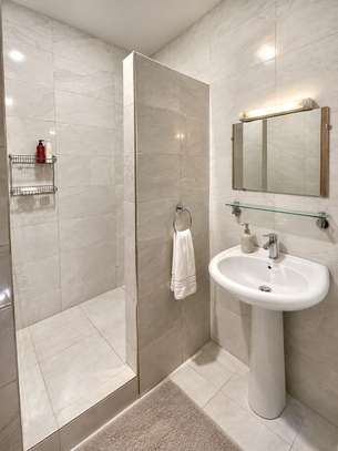 Appartement meublé F4 situé a ngor almadies image 14