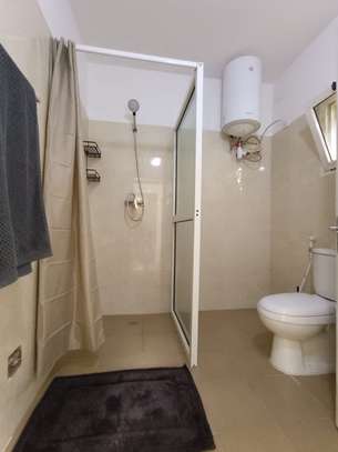 Superbe T2 Meublé - Les Almadies image 7