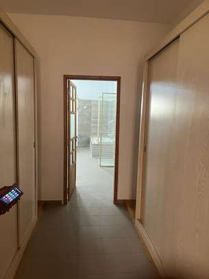 Appartement à louer à Virage Cité Biagui image 9