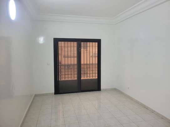 Trois chambres à louer par mois image 6