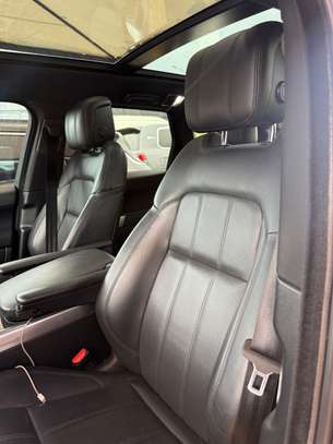Range Rover sport image 10