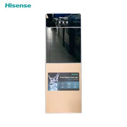 FONTAINE HISENSE NOIR AVEC FRIGO image 1