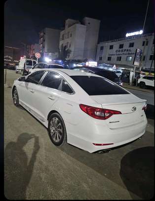 Hyundai sonata 2016 image 2