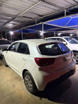 Kia Rio 2018 image 9