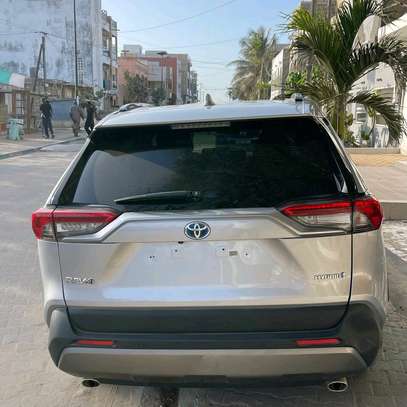 TOYOTA RAV4 2021 image 5