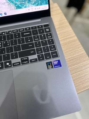 Samsung Galaxy Book 5 Pro-Intel Ultra 7 |32GB RAM|1 Téra image 4