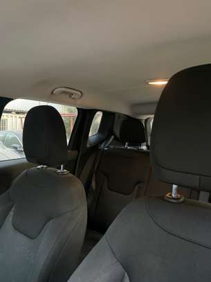 Jeep Renegade 2016 image 11