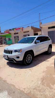 Jeep Grand Cherokee image 1