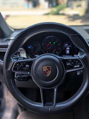 PORSCHE MACAN GTS image 6