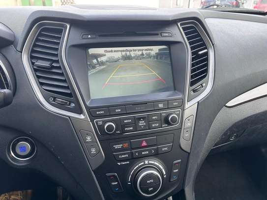 HYUNDAI SANTA FE 2017 image 7