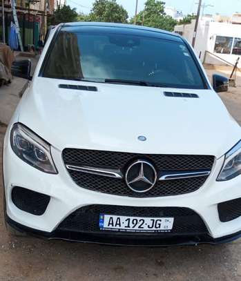 LOCATION : Mercedes Gle43 2017 image 2