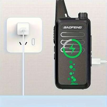 Paire talkie-walkie Ultraslim Pro Baofeng T20 portée 3 à 5Km image 4