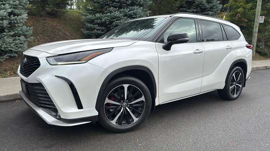 Toyota Highlander XSE édition spéciale image 2