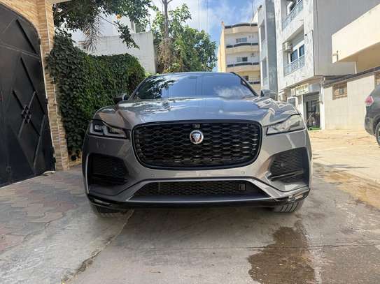 Jaguar F-Pace 2021 Gris Métallisé SUV Puissant image 2