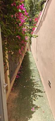 MAGNIFIQUE APPARTEMENT DEUX CHAMBRES A MERMOZ FACE A LA MER image 14