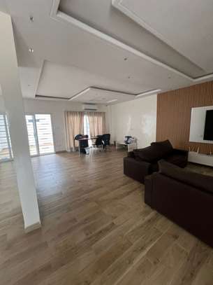 Villa R+2 à louer à Grand Mbao Cité baobab 2 image 2