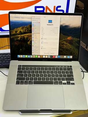 MacBook Pro 16-inch 2019 16 Pouces Core i9 image 1