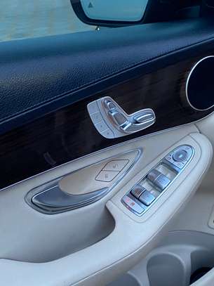 MERCEDES GLC 300 2017 image 11
