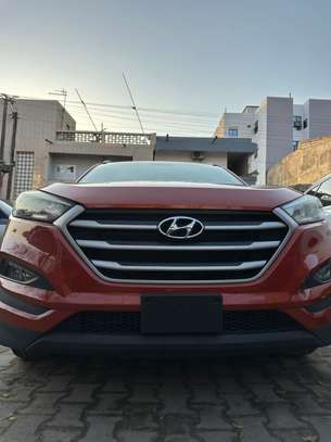 HYUNDAI TUCSON 2018 image 1