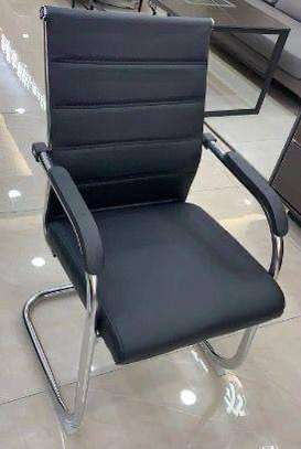 chaise visiteur bureau image 1