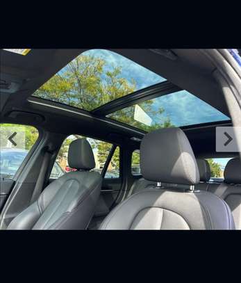 Rutilante BMW X1 - TORONTO image 2