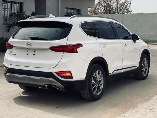 Hyundai Santa fe ultimate 2019 image 9