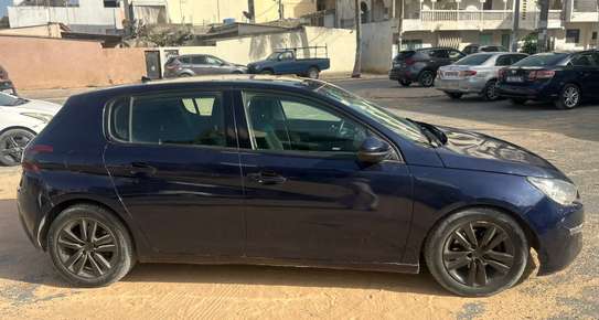 Peugeot 308 image 2