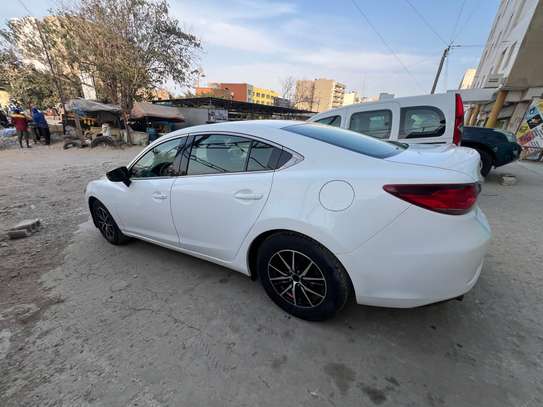 Mazda 6 image 2