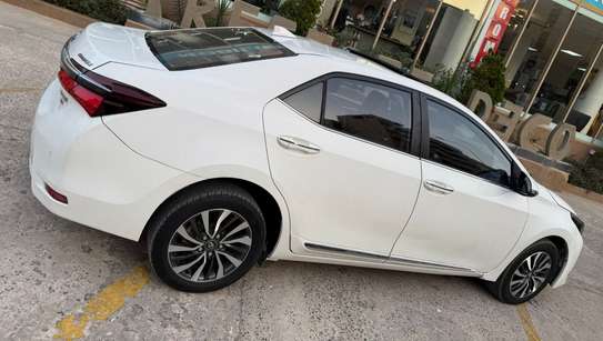 Toyota Corolla 2018 image 3