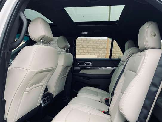 FORD EXPLORER PLATINUM 2016 image 9