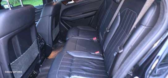 Mercedes GLE 400 image 10