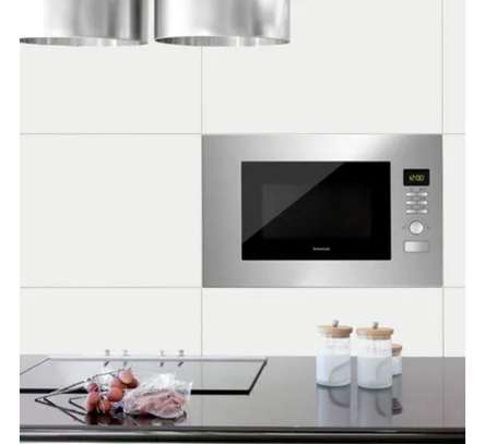 MICRO ONDE 25LITRES TECHNOLUX ENCASTRABLE INOX MOS28TEC image 2