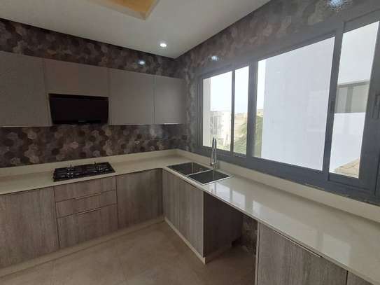 MERMOZ-FANN : LUXUEUX APPARTEMENT A LOUER image 11