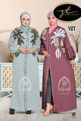 Abaya et robe image 3