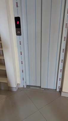 Aloue un grand apartuman de 3chambrsalon image 1