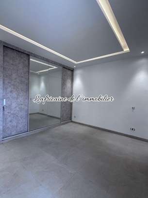 Appartement Duplex F4 à louer – Mermoz image 9