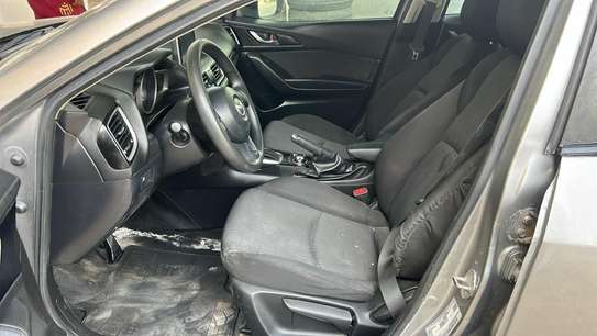Mazda 3 image 8