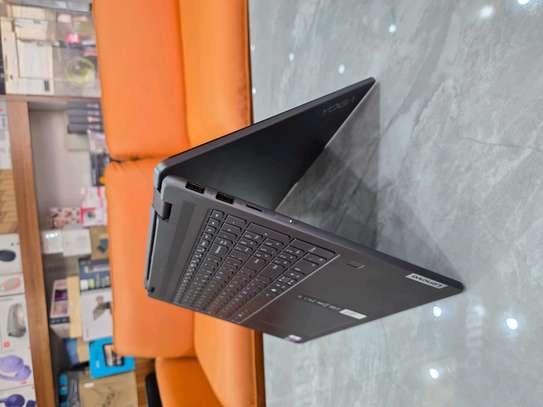 Lenovo yoga 83DL 
Ultra 7 155U (14 CPus ) 
Ssd 1tb image 1