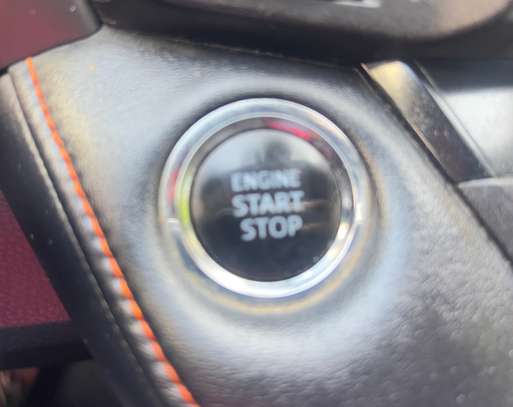 Toyota Rav4 4WD image 10