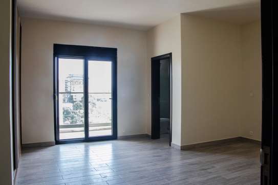 DAKAR POINT-E : Appartement 3 chambres à louer – PLANTA image 6