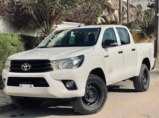 Toyota Hilux 2019 image 11