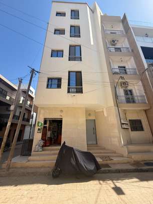 Appartement moderne avec climatisation et balcon image 11