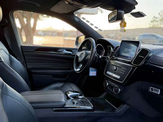 Mercedes gle450 AMG image 8