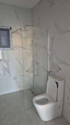 Appartement F4 à louer à Liberté 6 face à la VDN image 3