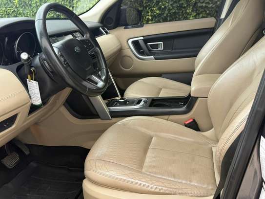Land Rover discovery 2017 image 3
